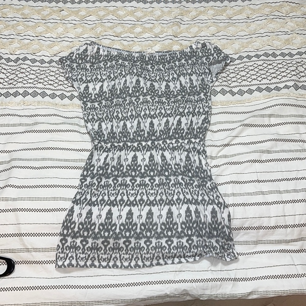 Women’s dress